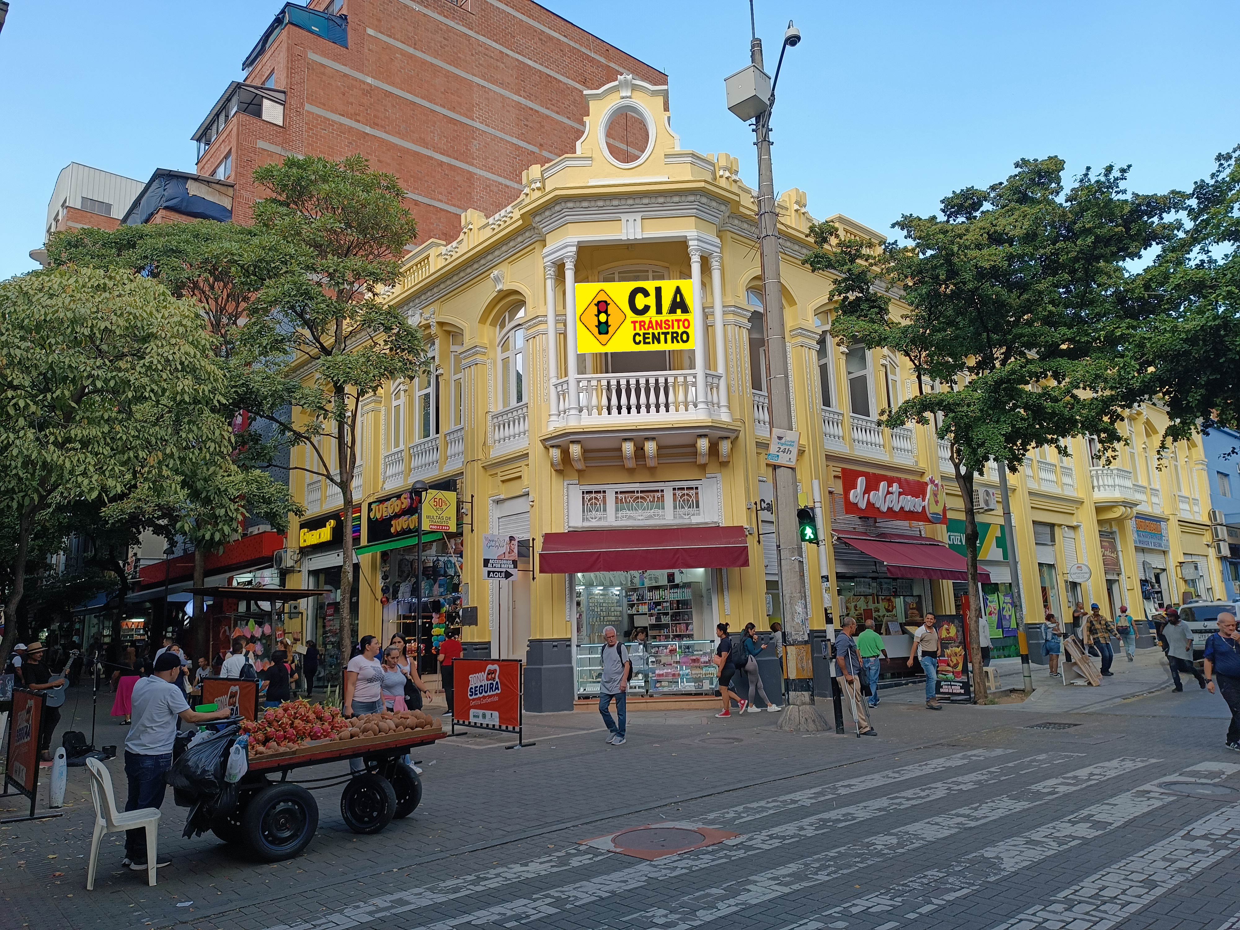 CIA Header